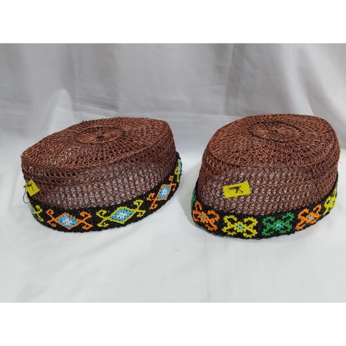 Peci Kopiah Songkok Rotan Kombinasi Motif Manik Dayak Kalimantan Prm03 {TerlarisBest Seller}