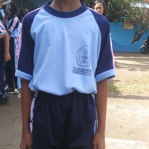 Seragam Olahraga SD-SMA Setelan
