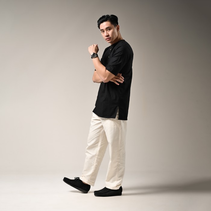 Saih Black By Kaum Adam - Kemeja Koko Modern Lengan Pendek {TerlarisBest Seller}