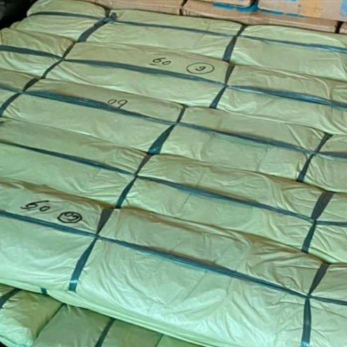 

Plastik Cor Butek Untuk Penutup Per Bal +/- 6Kg Atau Sekitar 50M