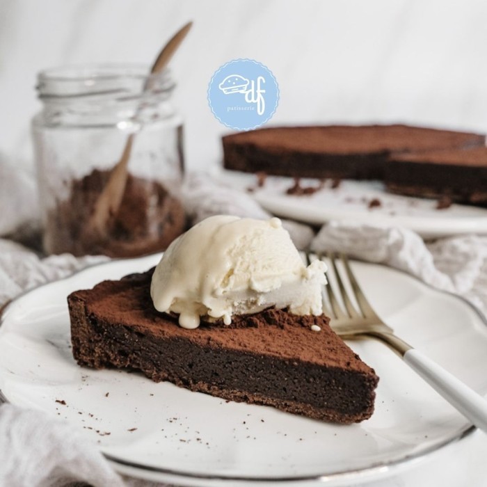 

Product Terlaris Dark Chocolate Pie