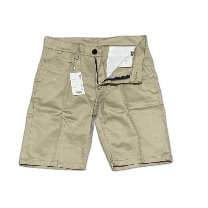 Celana chino pendek uniqlo varian warna ukuran 28-38 slimfit//chino pendek uniqlo terlaris//uniqlo c