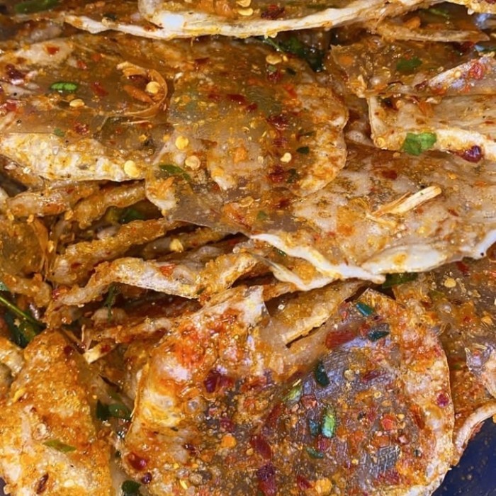 

TERUJI kripik elod pedas