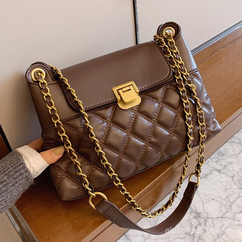 Quilted Chain Small Bag for Women Fashion Versatile Crossbody Bag Small Chanel Style Shoulder Bag
