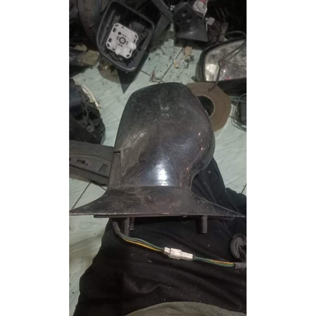 spion ssangyong musso 1997 original