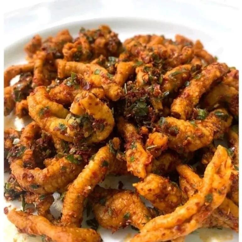 

kripik usus pedas cikruh daun jeruk