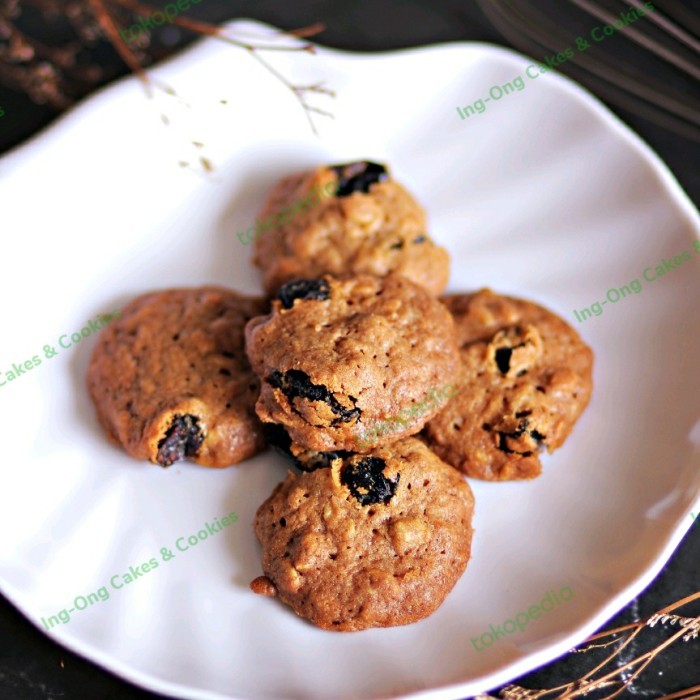 

RAISIN OATMEAL KUKIS