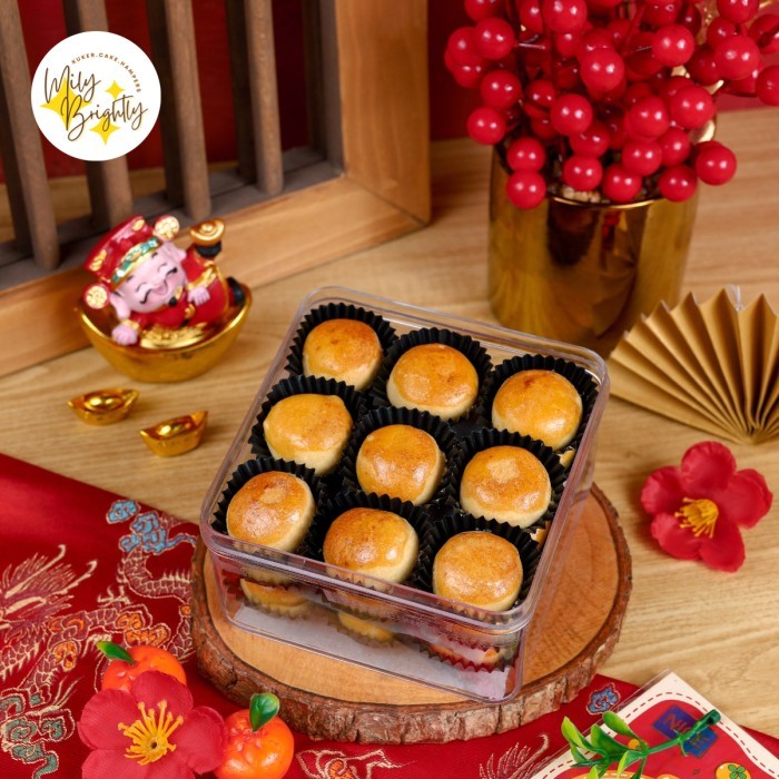 

PARCEL KUE IMLEK/PARCEL KUE KERING IMLEK/PAKET HAMPERS CNY COOKIES