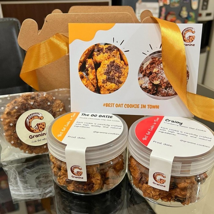 

HAMPERS COOKIES OAT/ GIFT SET HADIAH/ PARCEL KUE KERING - BUNDLE 2 JAR