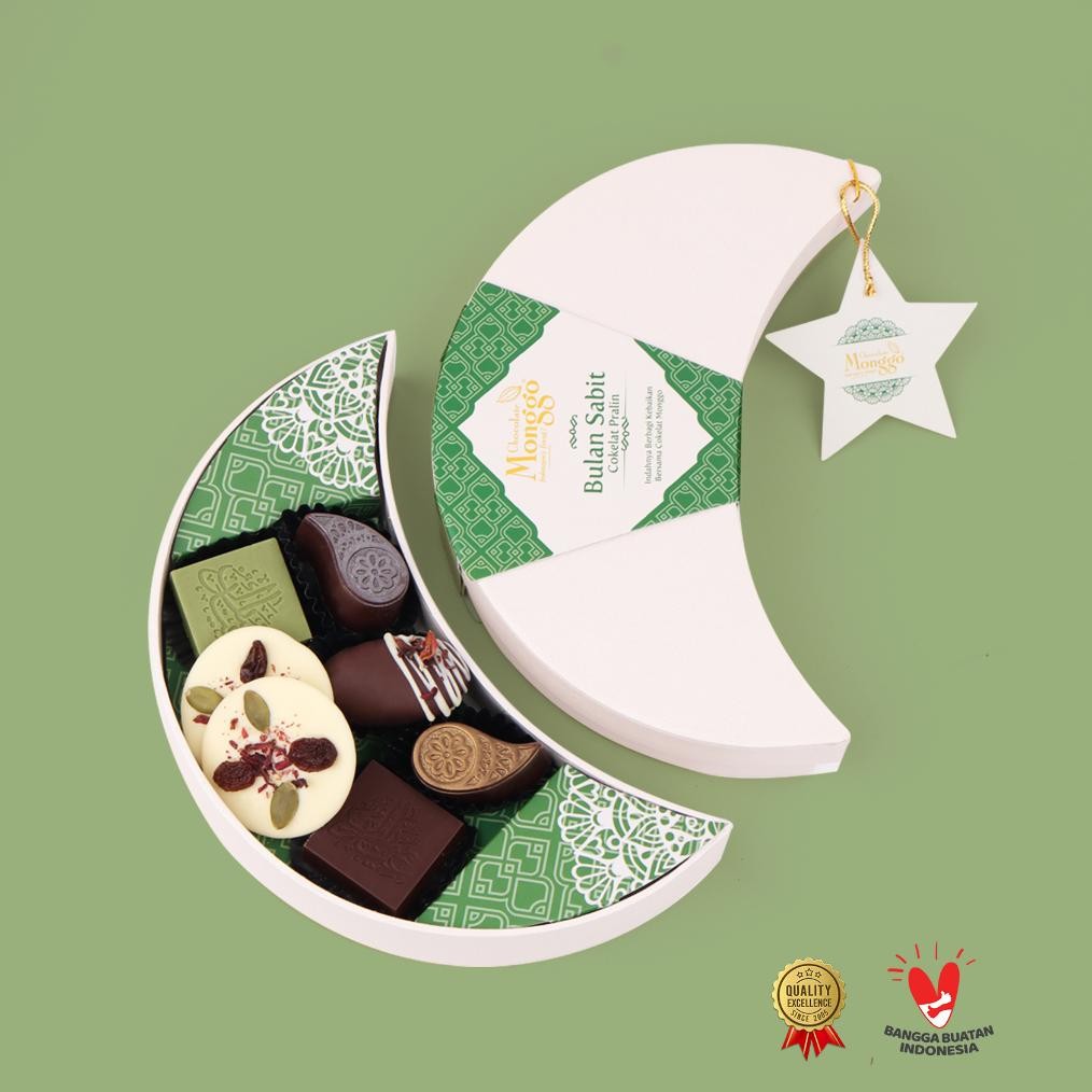 

AURORAE CHOCOLATE MONGGO | RAMADHAN COKELAT DUBAI PRALINES BULAN SABIT 90GR | HAMPERS LEBARAN