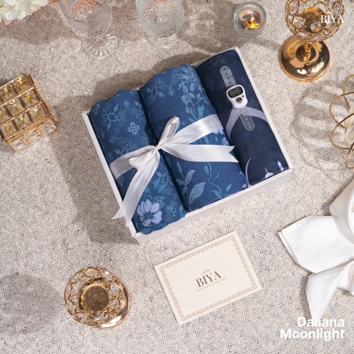 mukena tazbiya special gift exclusive kombinasi / kado / hampers