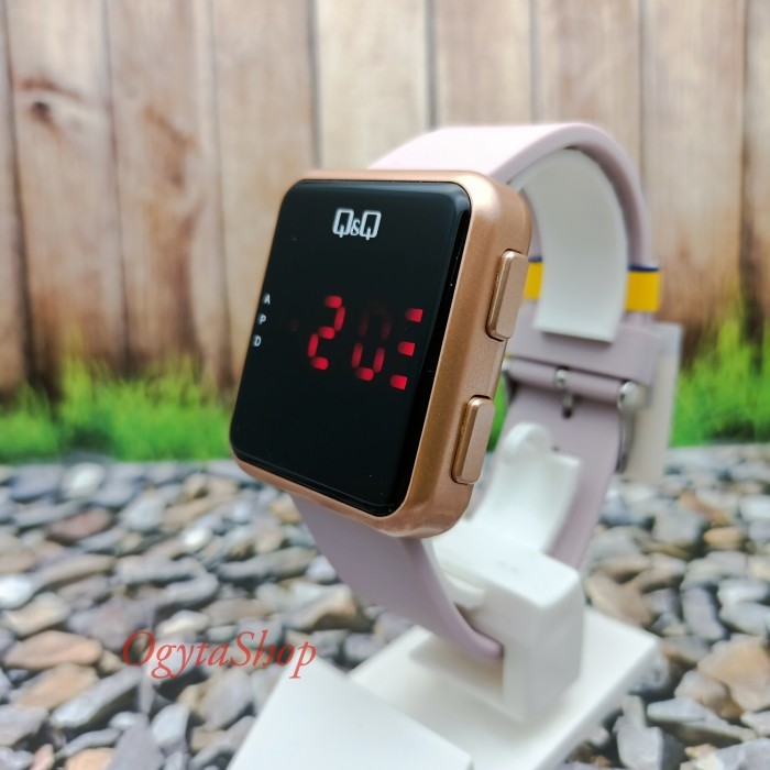 Q&Q Qnq Qq Led Jam Tangan Pria Wanita Strap Karet M197J005Y Original