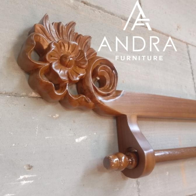 gantungan kain,gantungan batik,gawangan kain nempel dinding model ukir