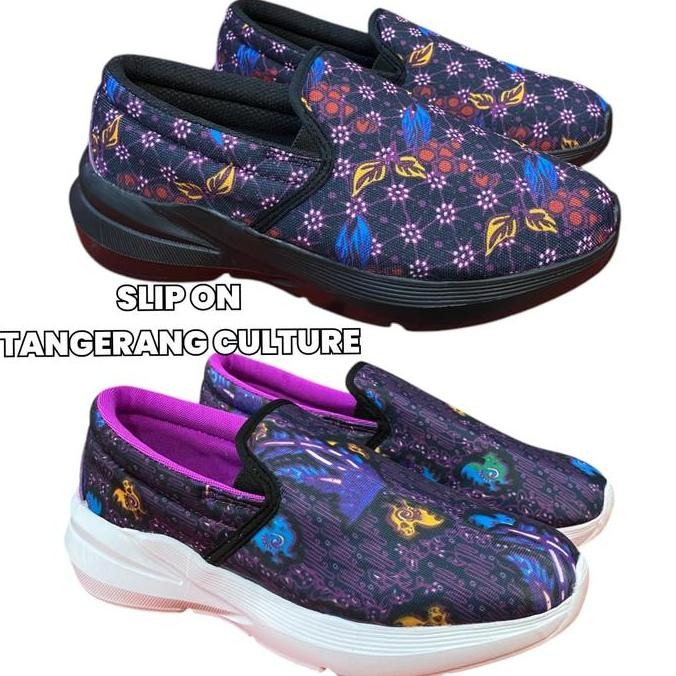 

READY SEPATU SLIP ON BATIK RAMBUTAN PARAKAN DAN AYAM WARENG KHAS KABUPATEN TANGERANG CULTURE CHOSAMON SELOP SLOP