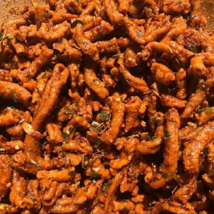 

TERBATAS Usus kirispi 500gr usus crispiy bumbu pedas daun jeruk Crispy Makanan Food Snacks Camilan