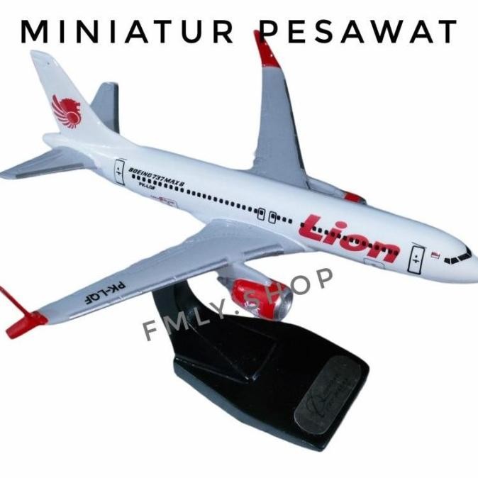 Miniatur Pesawat Lion Air Boeing 737 Max B