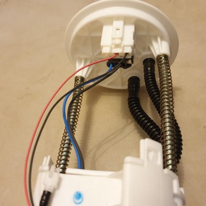 Pompa Bensin Komplit Fuel Pump Assy Asli Toyota Innova