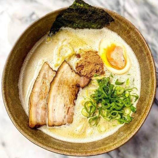 

Chicken Paitan Ramen Sentaste 1kg - Kuah Ramen Kaldu Ayam Creamy Halal HT