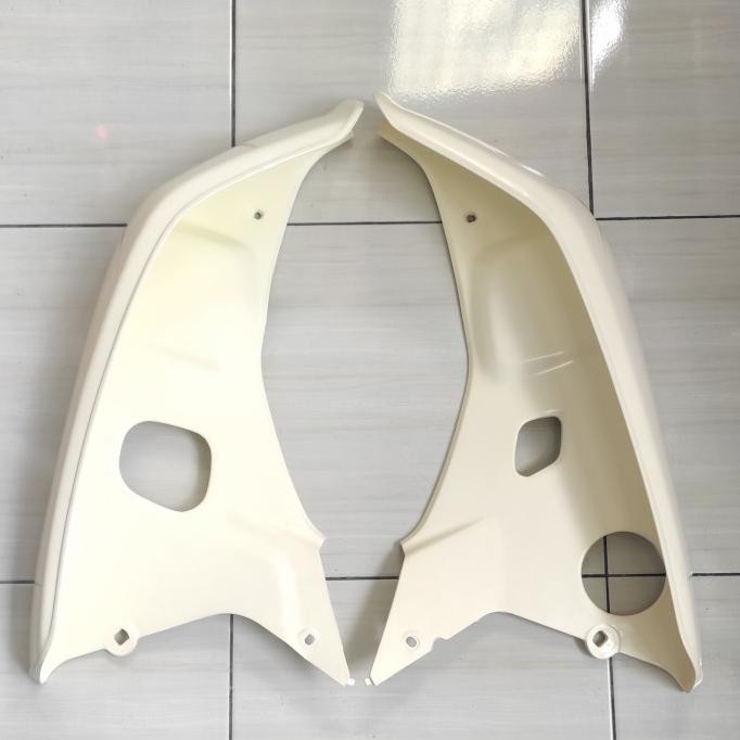 TERBARU - legshield leg shield sayap honda astrea grand bulus putih original
