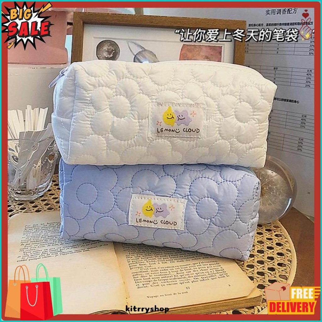 

Kensho Kotak Pensil Sleting Motif Bunga Flower Handle Pastel Bahan Parasut Korea / Pouch Makeup Aesthetic / Tas Aksesoris Wanita Lucu Import / Zipper / Flowers Terlaris! Produk Ini Banyak Dicari