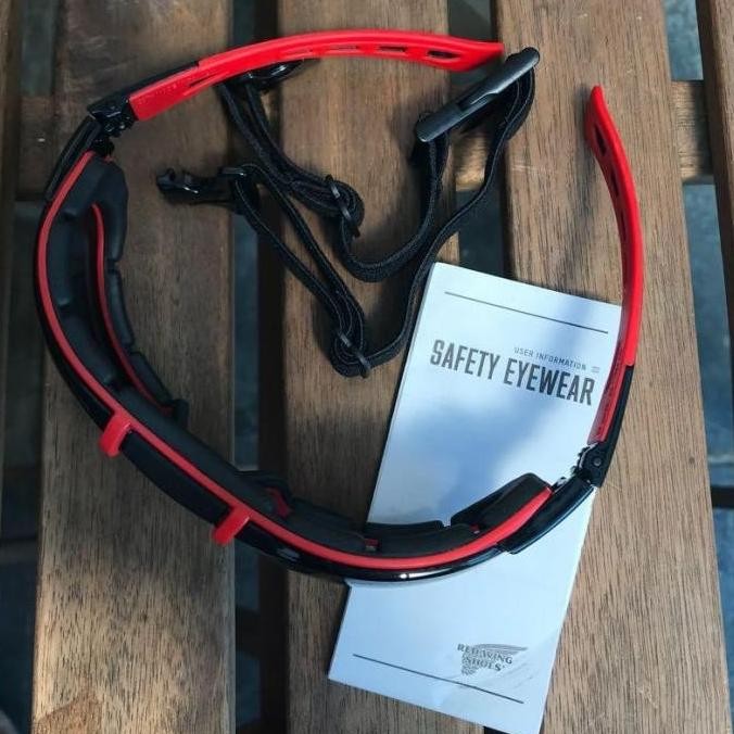 Kacamata Safety/merk Redwing Hitam H85M