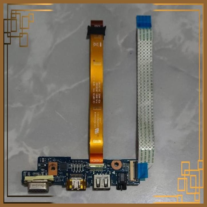 [CR2] USB PORT HDMI PORT VGA PORT AUDIO PORT TOSHIBA C40 B