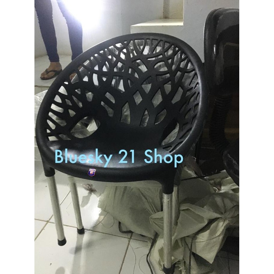 Kursi Santai Plastik / Kursi Cafe Twinpan Kaki Stainless