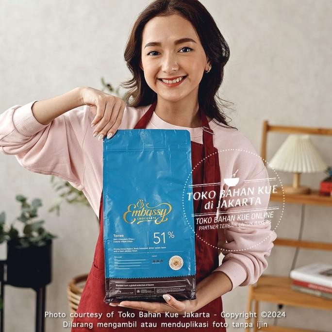 

Coklat chips TULIP BROMO Choco chips Couverture 51% Cocoa Butter 250g murah