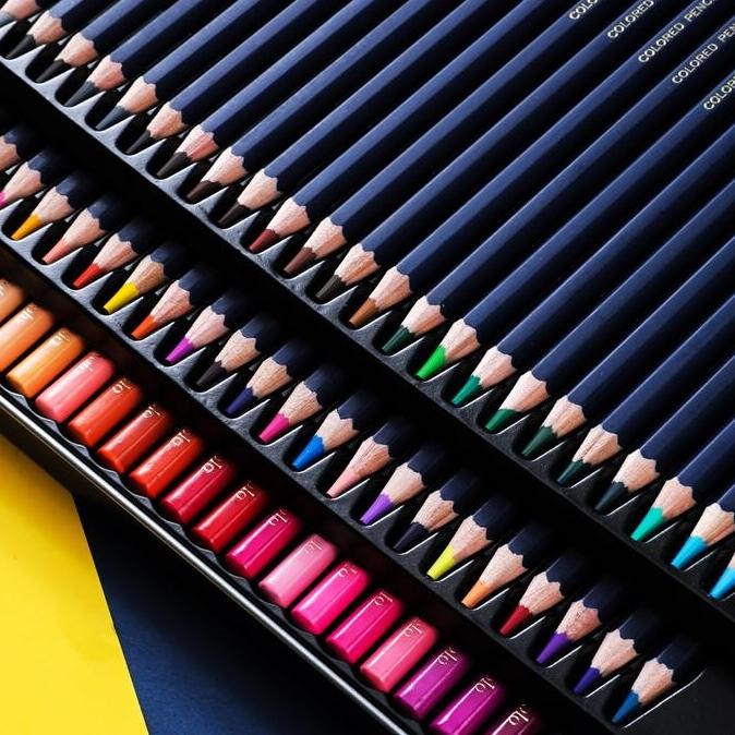 

Deli Colored Pencil EC122 - Pensil Warna Hybrid Tech 24/36/48/72 Warna, Hasil Warna Cerah & Lembut, Cocok untuk Sketsa & Mewarnai, Cat Metal Finish, Stationery Premium Alat