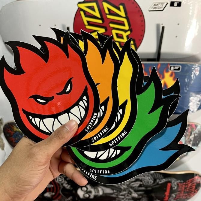 

Spitfire Sticker Fireball Medium murah