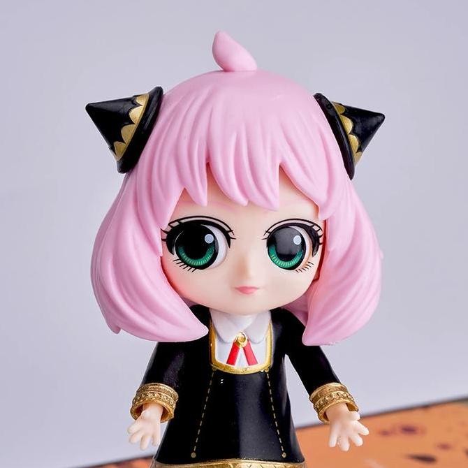 Figure Qposket Anya Forger Spy x Family Anime Spy Family [gembira dendang] mainan