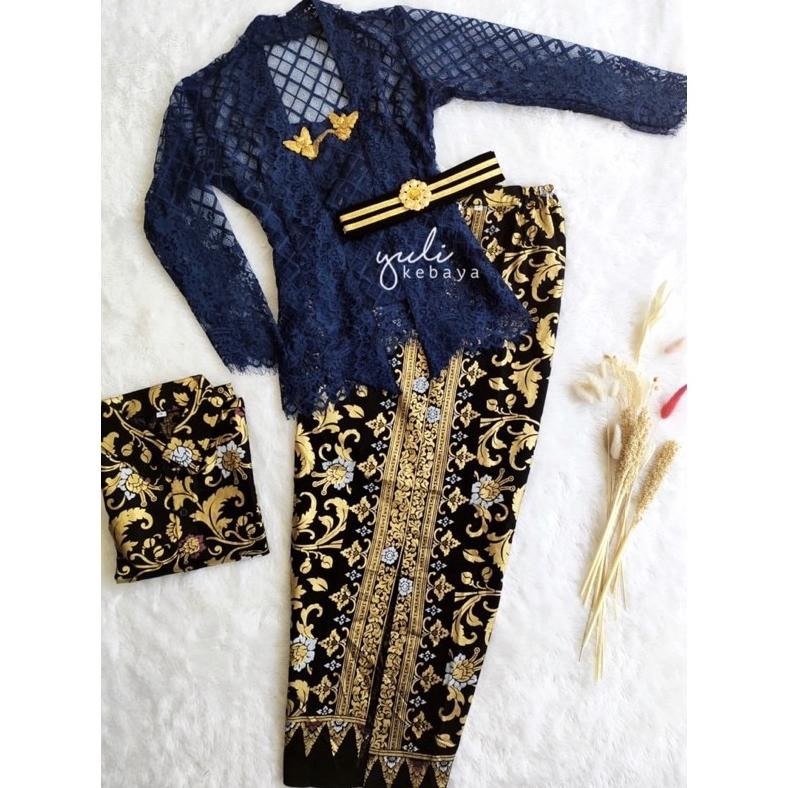 ''Terlaris" Set Kebaya Bali Semi Italy Couple Keluarga | Sarimbit Batik