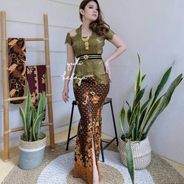 ''Terlaris" ( Baca Deskripsi) Kebaya Bali Modifikasi Modern Rok Duyung/Mermaid , Kebaya Wisuda