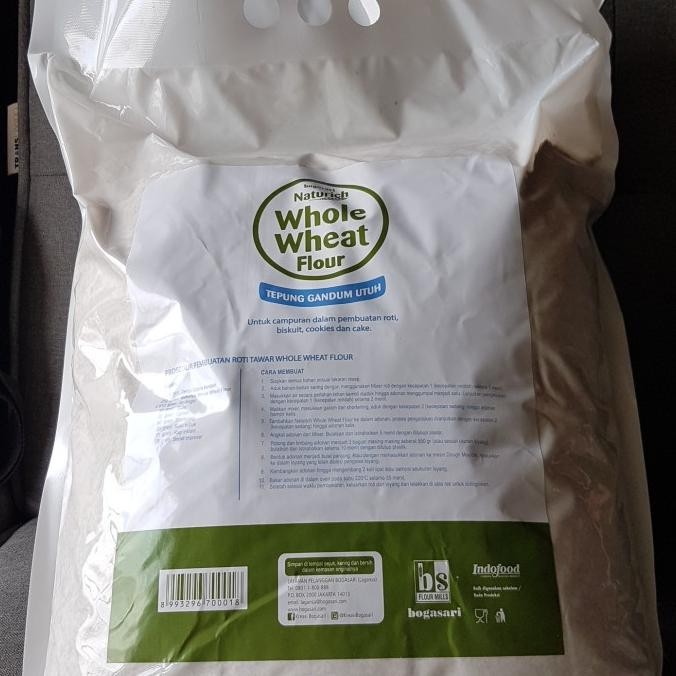 

Murah Tepung Gandum Utuh/Whole Wheat Flour 5Kg/Naturich Bogasari