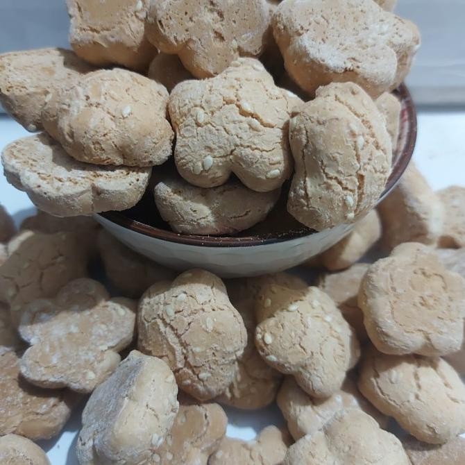

Grosir Kue Sagu Renyah Premium 500Gram