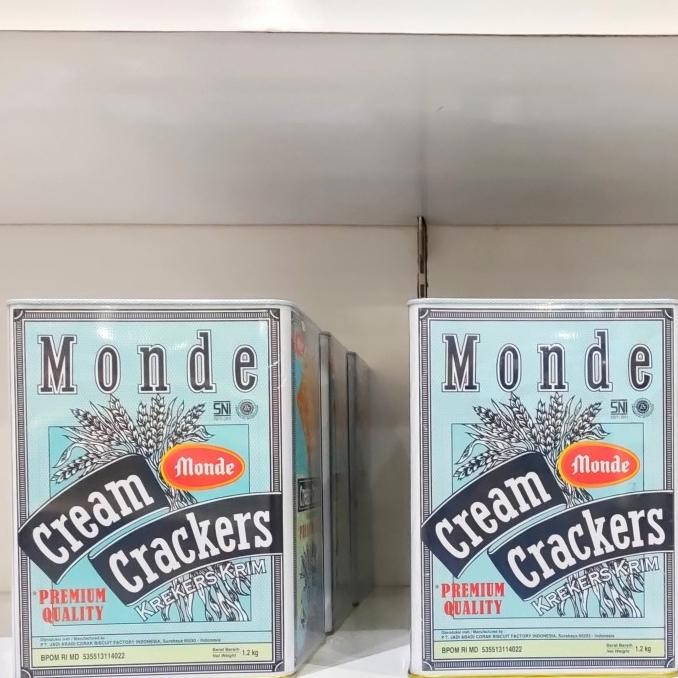 

Promo Monde Cream Crackers Kaleng 1200Gr