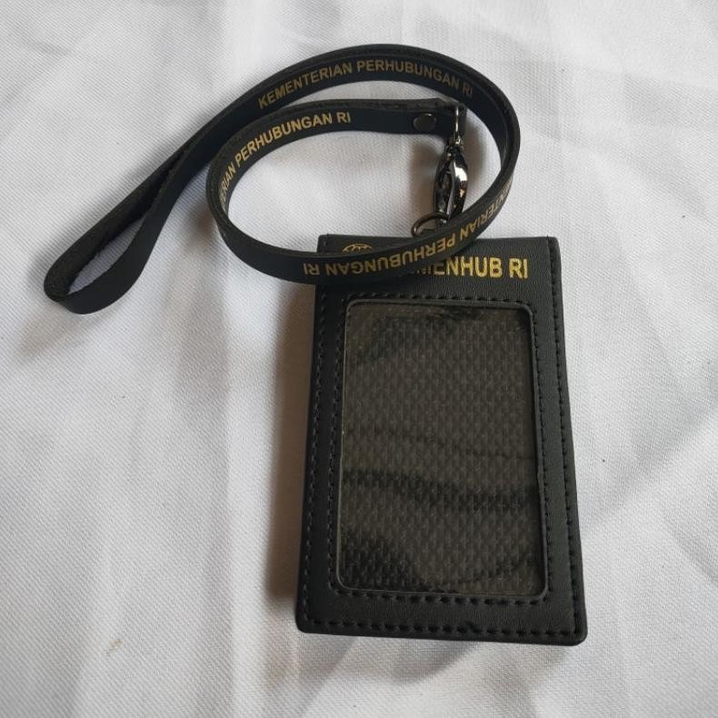 

wwr-76 Ah67 Lanyard Kemenhub / Lanyard Kemenhub RI / Lanyard Kulit Kemenhub / Lanyard Kulit Kemenhub RI / Lanyard Kemenhub Magnet / Atribut PDH Kemenhub / Atribut Dinas Kemenhub / Atribut Perhubungan / Atribut PDH Dishub / Atribut Dinas Perhubungan