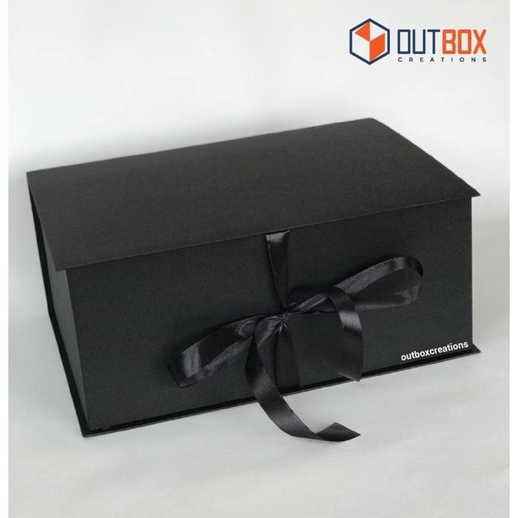 

Box kado hitam