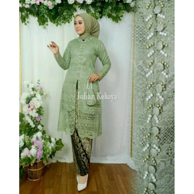 Geraigo- Setelan Baju Couple Kebaya Tunik Brokat Payet Busui Jumbo Sage Green Dan Kemeja Batik Ayah 
