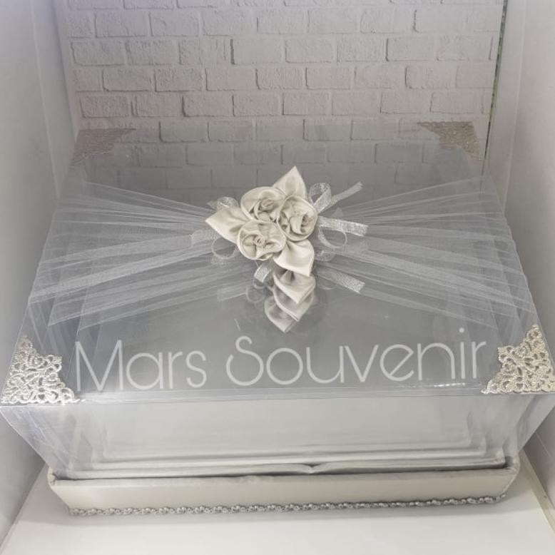 

Box Hantaran Seserahan Mika Tile Silver 1 Set Isi 4 Box -