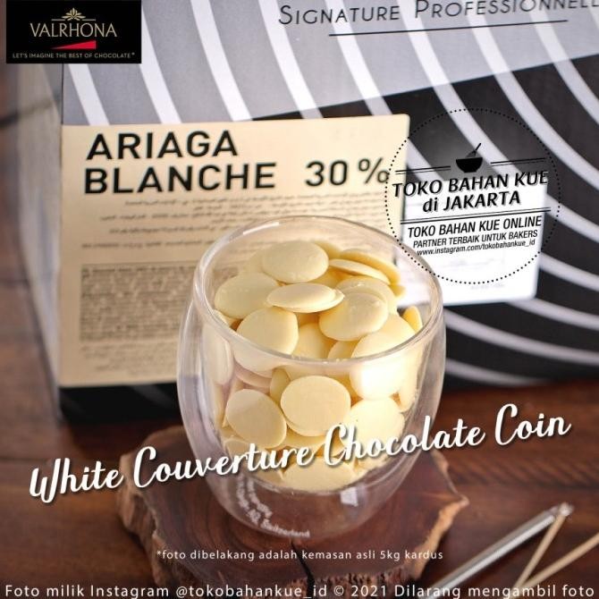 

Valrhona Ariaga Blanche 30% 100gr Couverture Chocolate White Coin liquid