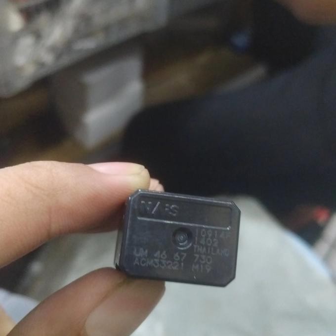 Relay 4 Kaki Ford Fiesta Original New Stok