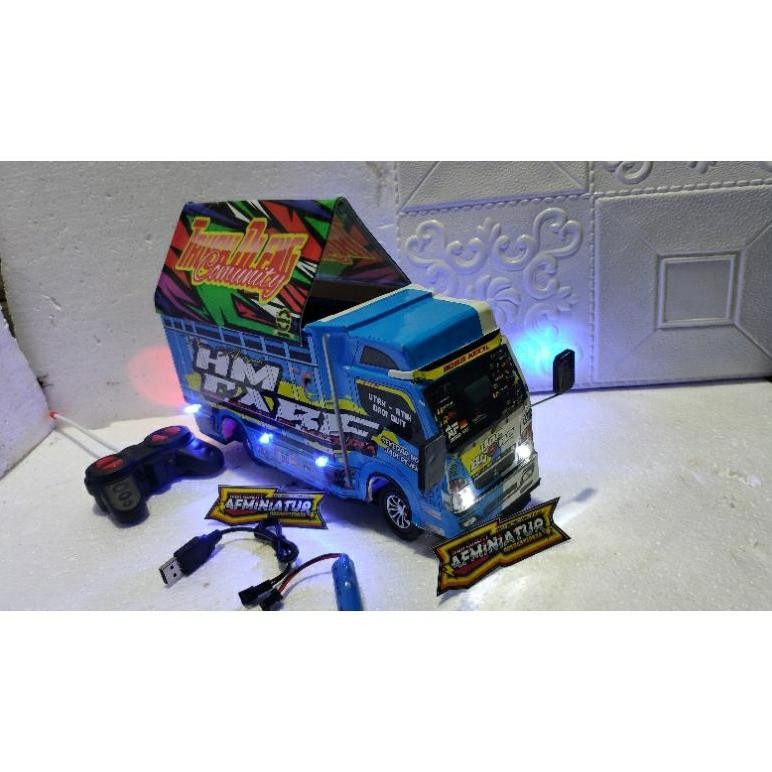 mainan remote control miniatur truk oleng