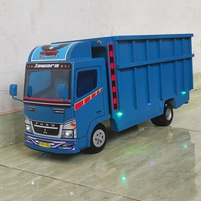 Terlaris Mainan mobil truk kayu mobilan miniatur truck oleng + LAMPU