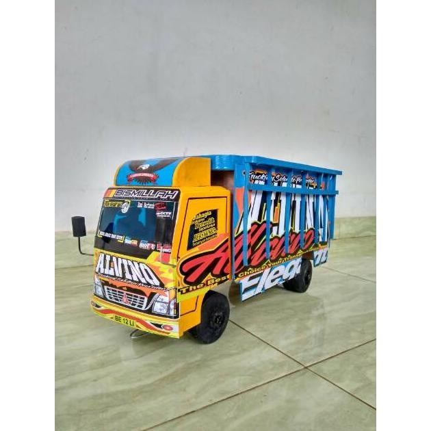 Stiker + foto mobilan mainan truk oleng kayu miniatur truck oleng ada  besar 52CM