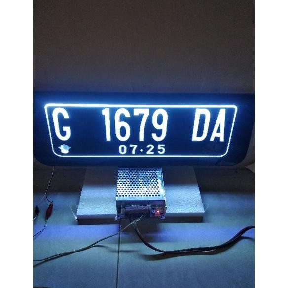 Plat Mobil Akrilik Grafir Nama