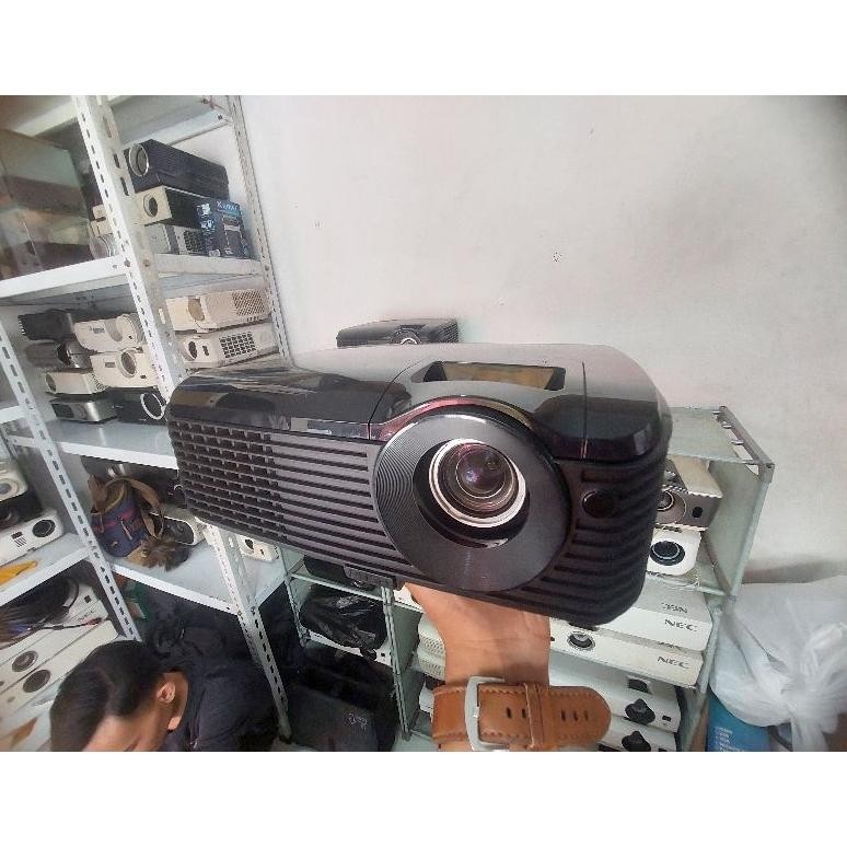 Demetri Proyektor Infocus In102/104 + Hd Converter