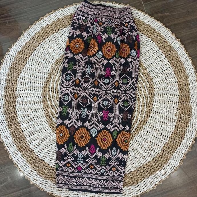 KAMEN SONGKET BORDIR MAHESWARI KATUN STRAIT BORDIR KAMEN / ROK BALI UNTUK BERKEBAYA