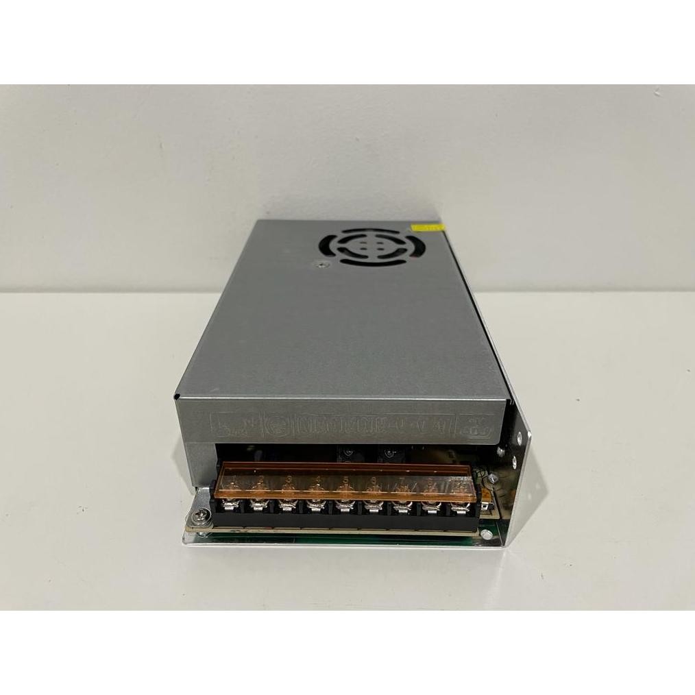 Power Supply Adaptor Switching 5V 40A / Trafo DC 5 Volt 40 Ampere