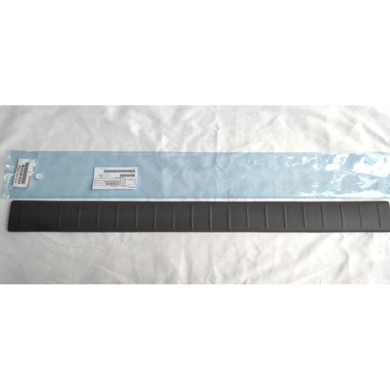 Sill Plate List Lis Sillplate Scuff Bagasi Belakang Avanza Xenia Old 2003 - 2011 Original